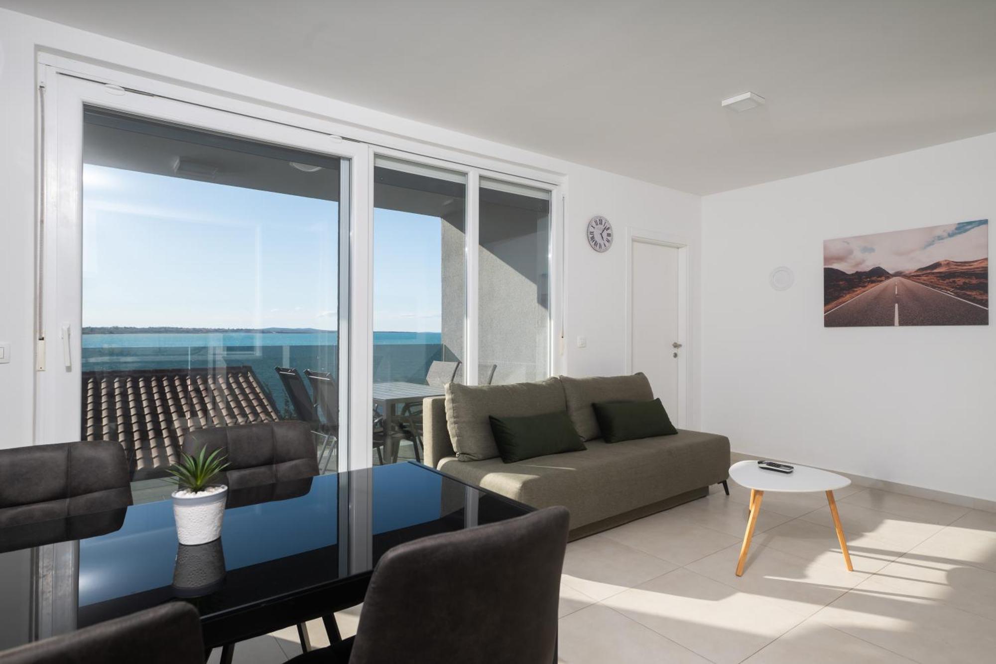 Sunshine Bay Appartement Nin Buitenkant foto